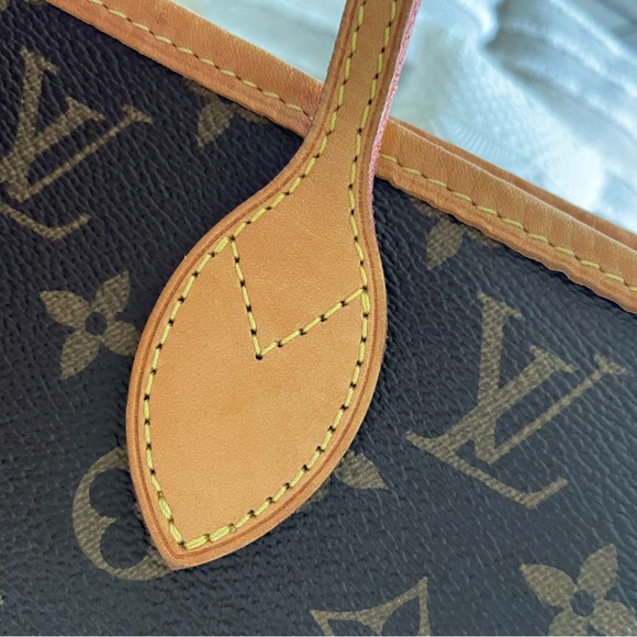 Louis Vuitton Neverfull MM Cerise - Picture 14 of 16